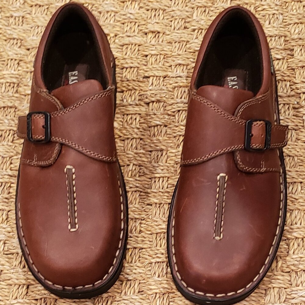 Eastland Syracuse Brown Leather Slip on Closed Toe Shoe - Picture 6 of 13